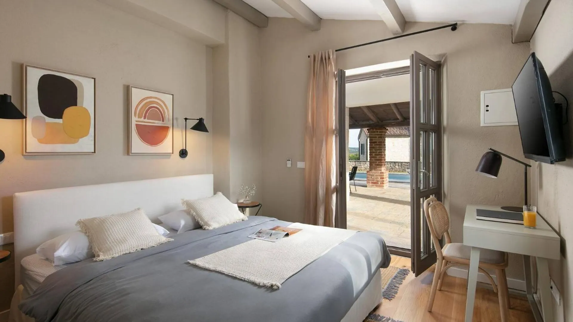 Rustic Villa Calluna With A Pool In Istria Sveti Lovrec Pazenaticki