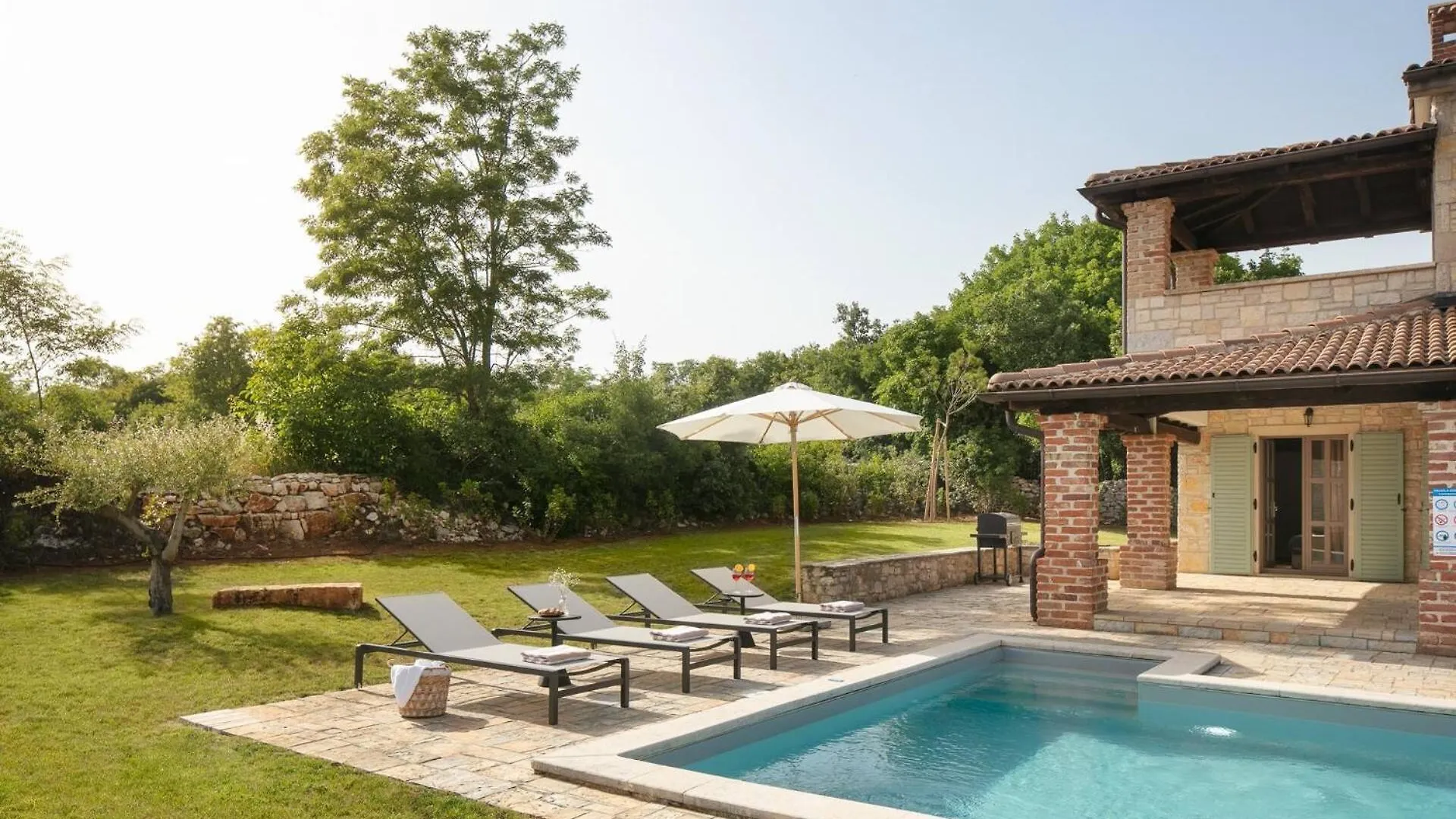Rustic Villa Calluna With A Pool In Istria Sveti Lovrec Pazenaticki 0*,  Croatia